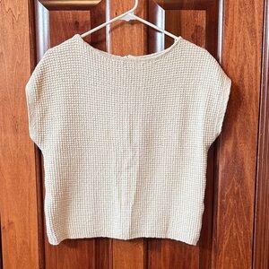 Madewell Off-White Waffle Knit Top with Button Down Back Size Medium